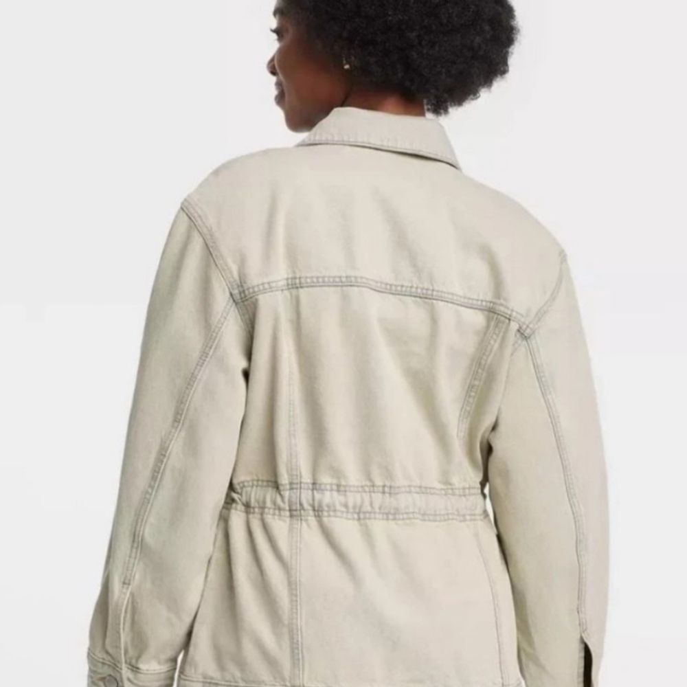 Universal Thread Light Wash Utility Jacket - Picture 2 of 8